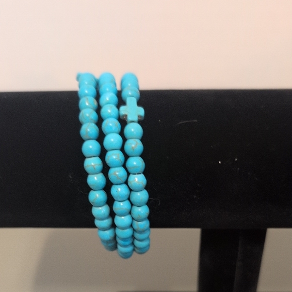 Jewelry - Turquoise Beaded Stretch Bracelet